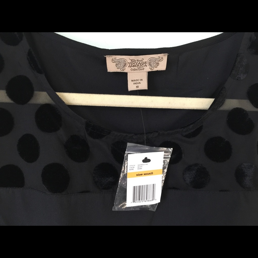 Nine West “Vintage America Collection” Black Top - Picture 2 of 4